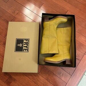 Brand new Frye banana boots